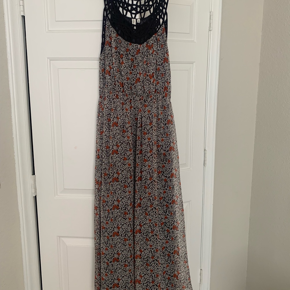 Flowy sundress. Size large.